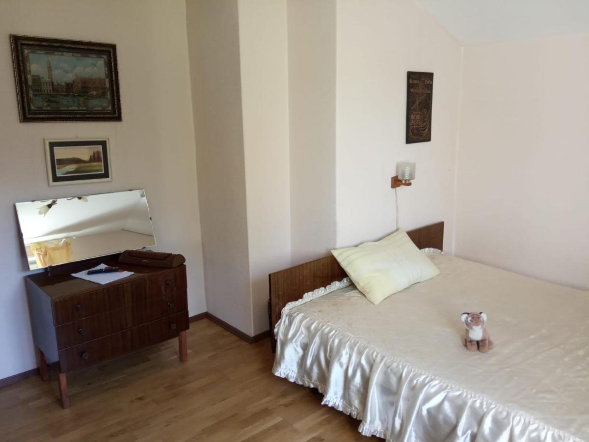 Apartment In Kauguri Jūrkalne Buitenkant foto